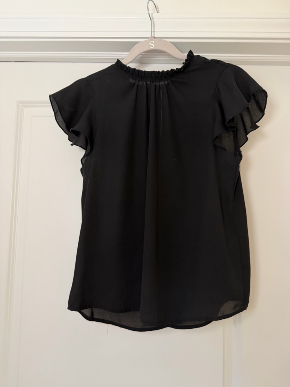 Forever 21 Black Ruffle Sleeve Blouse